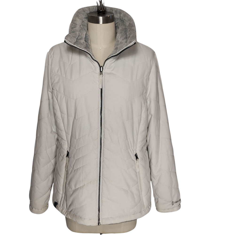 Women's White Quilted Free Country Reversible Jacket